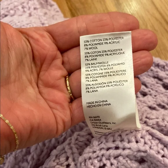 ♥️ 2X HOST PICK ♥️ FREE PEOPLE lilac crochet knit ruffle cropped cardigan M - Picture 6 of 8